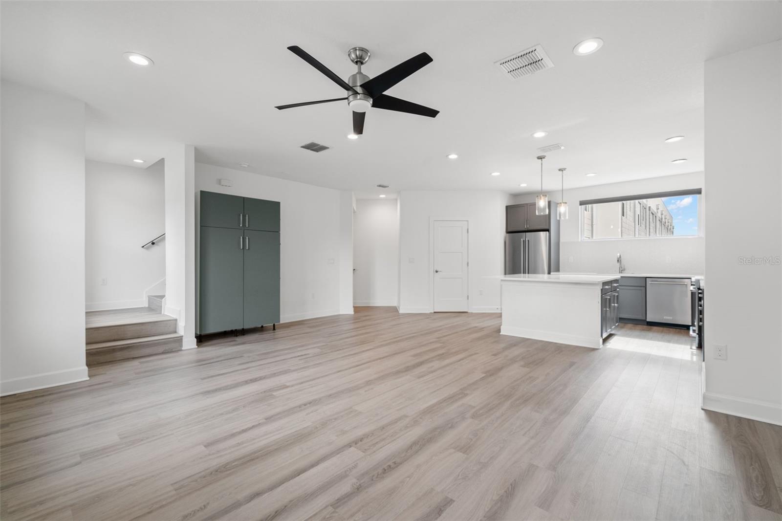 Image 6 of 25 For 104 26th Street N