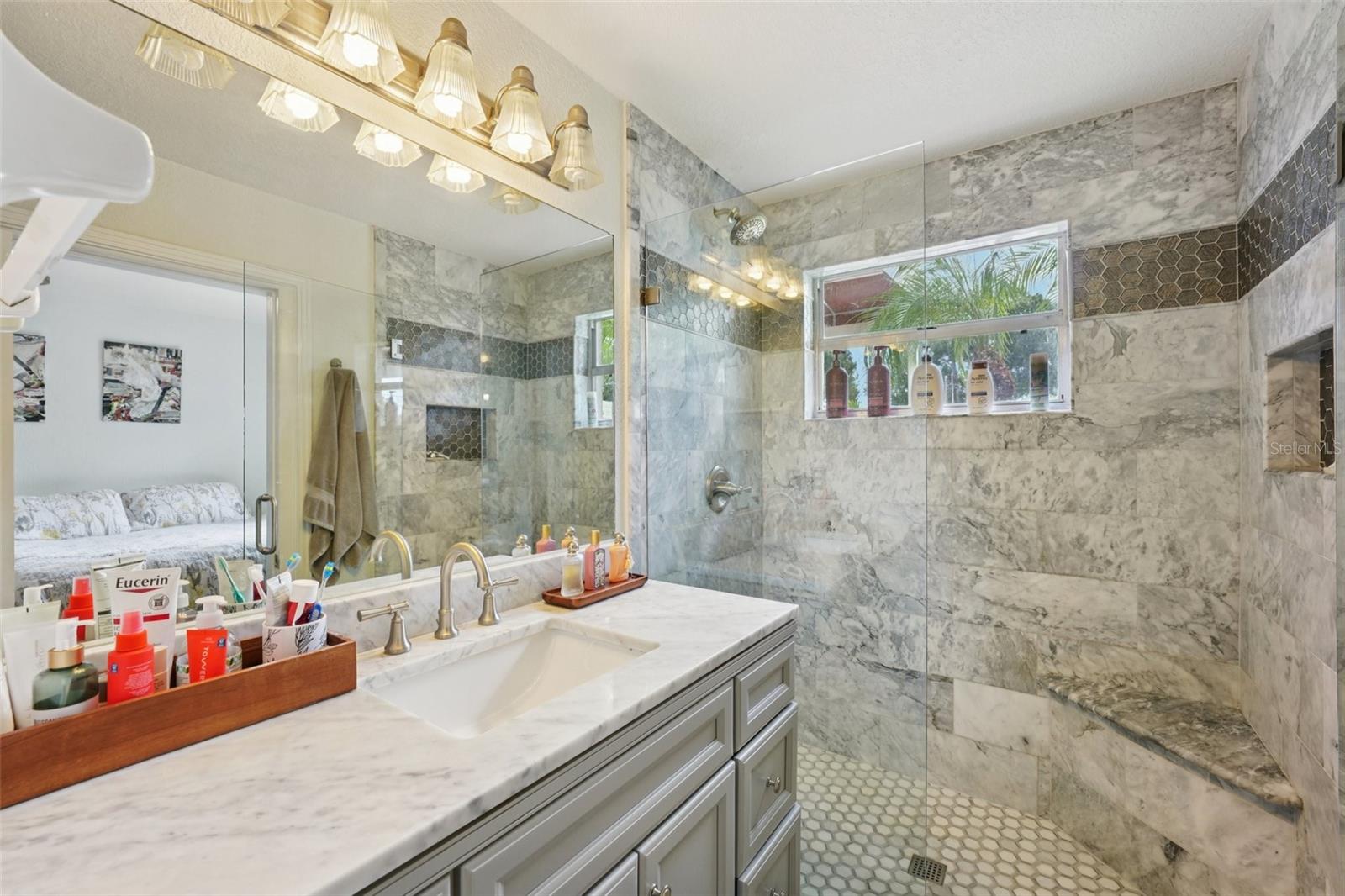 Listing photo id 10 for 4502 Hale Avenue