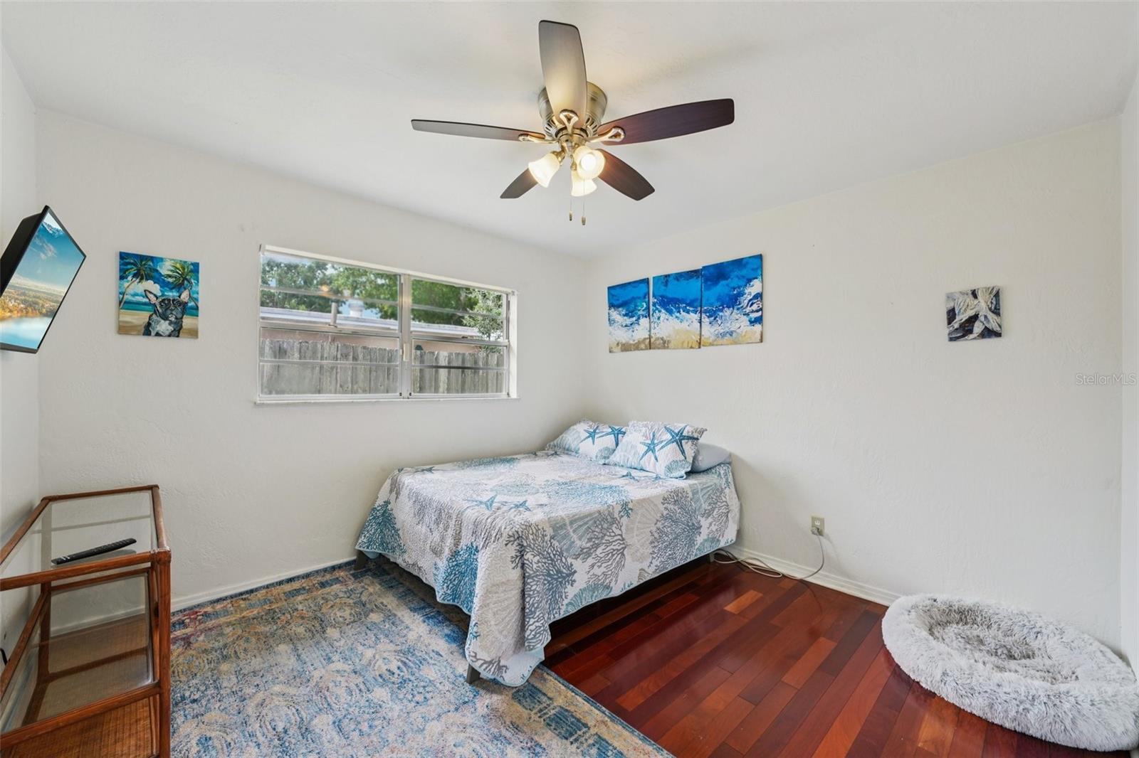 Listing photo id 12 for 4502 Hale Avenue