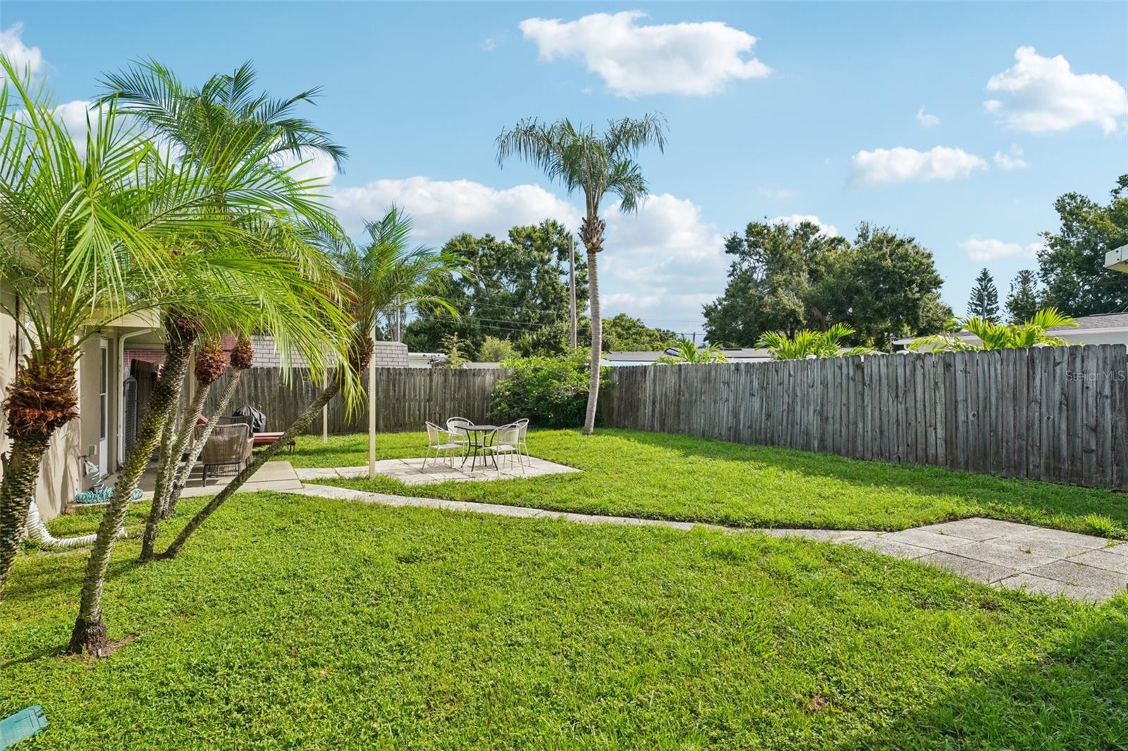 Listing photo id 19 for 4502 Hale Avenue