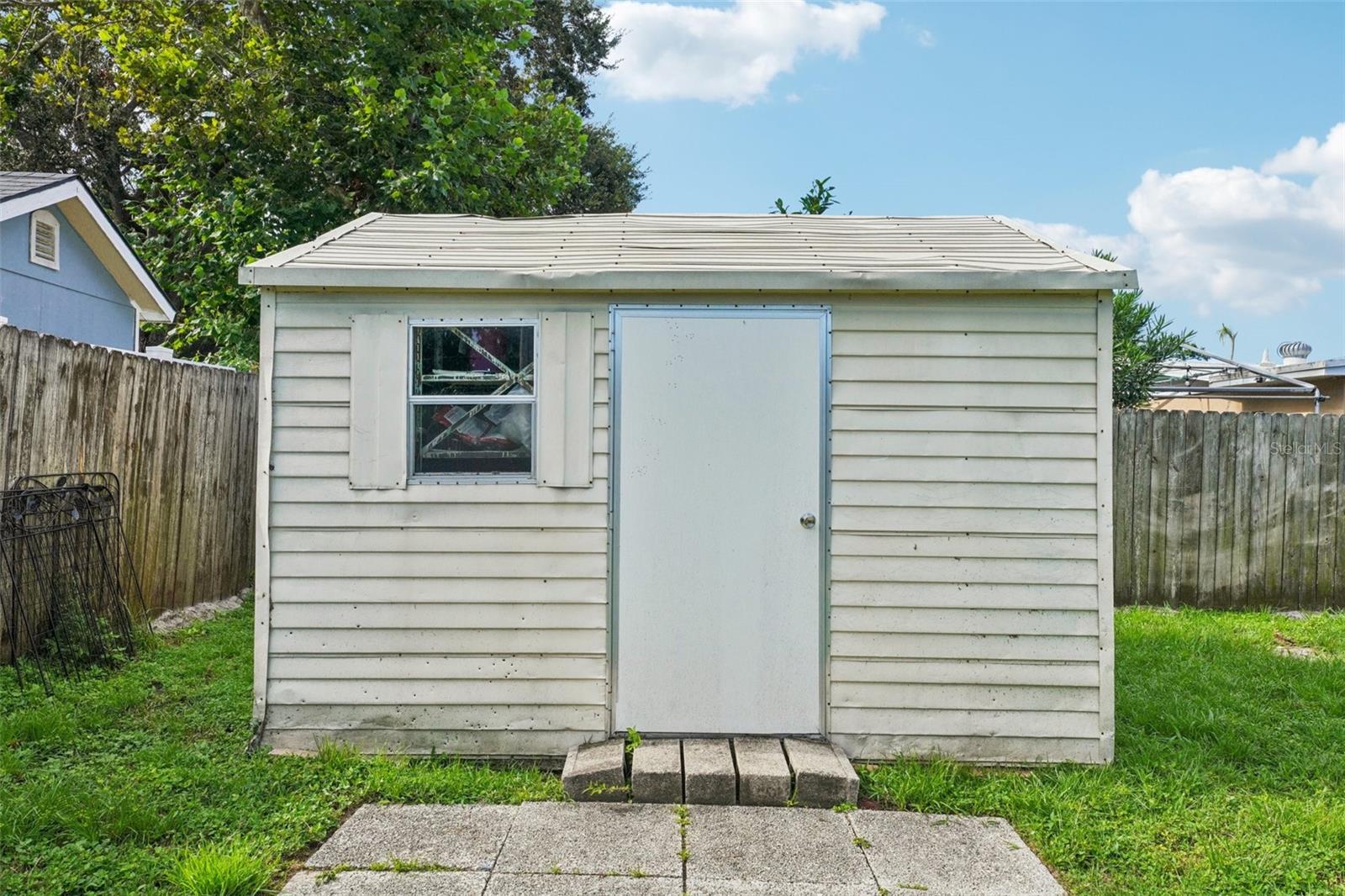 Listing photo id 20 for 4502 Hale Avenue