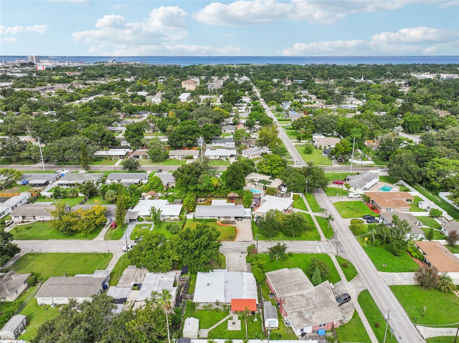 Listing photo id 24 for 4502 Hale Avenue