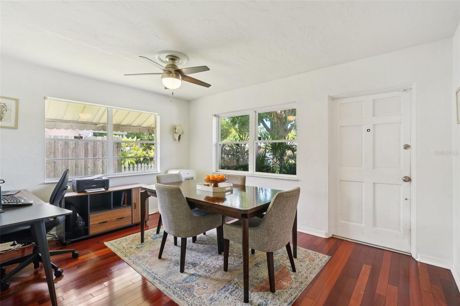 Listing photo id 6 for 4502 Hale Avenue