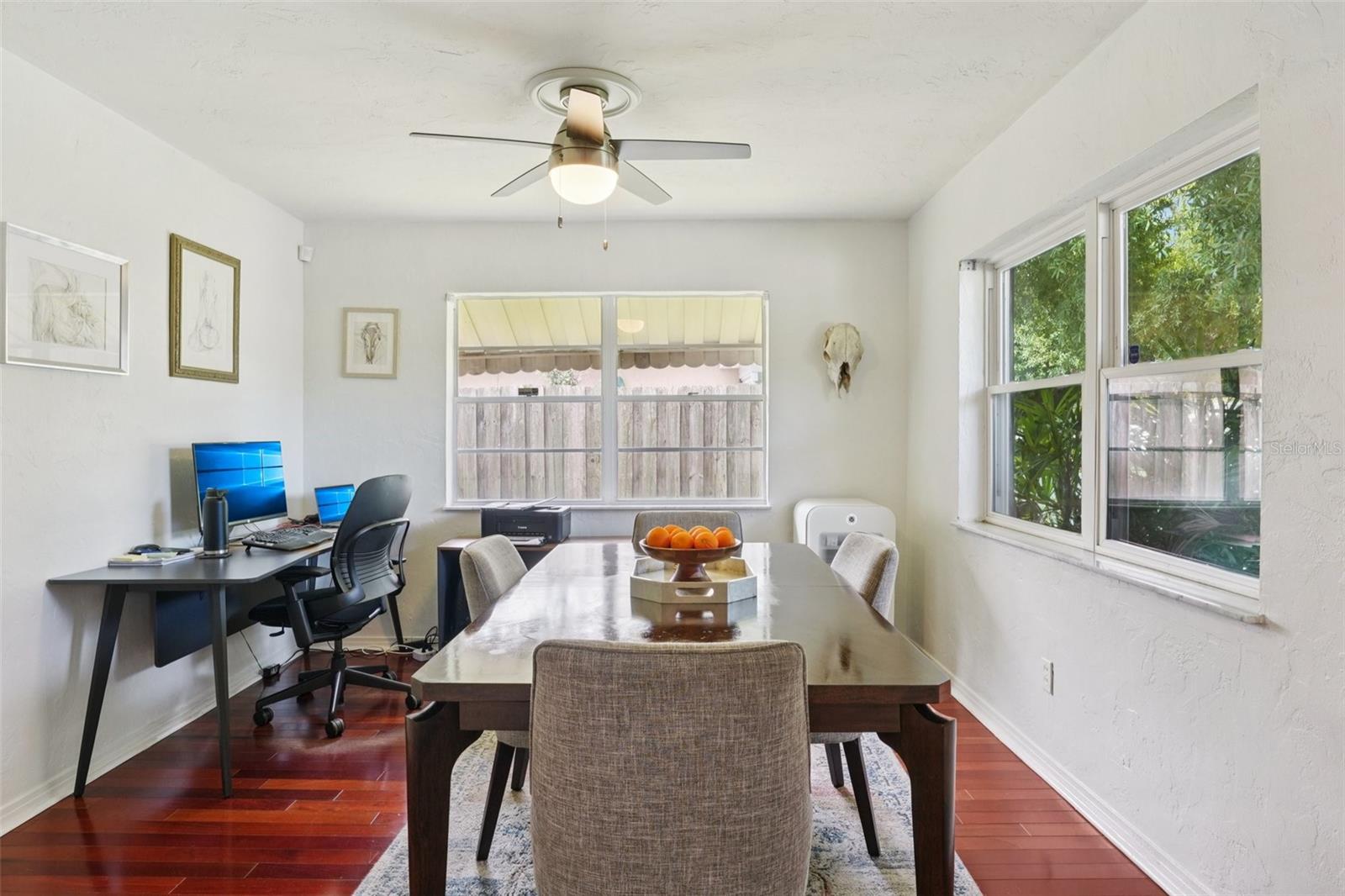 Listing photo id 7 for 4502 Hale Avenue