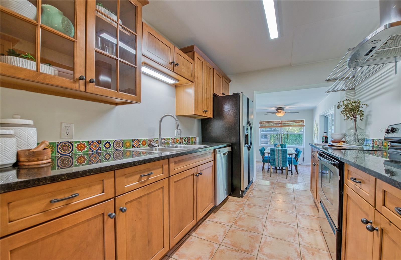Image 13 of 58 For 1807 23rd Avenue N