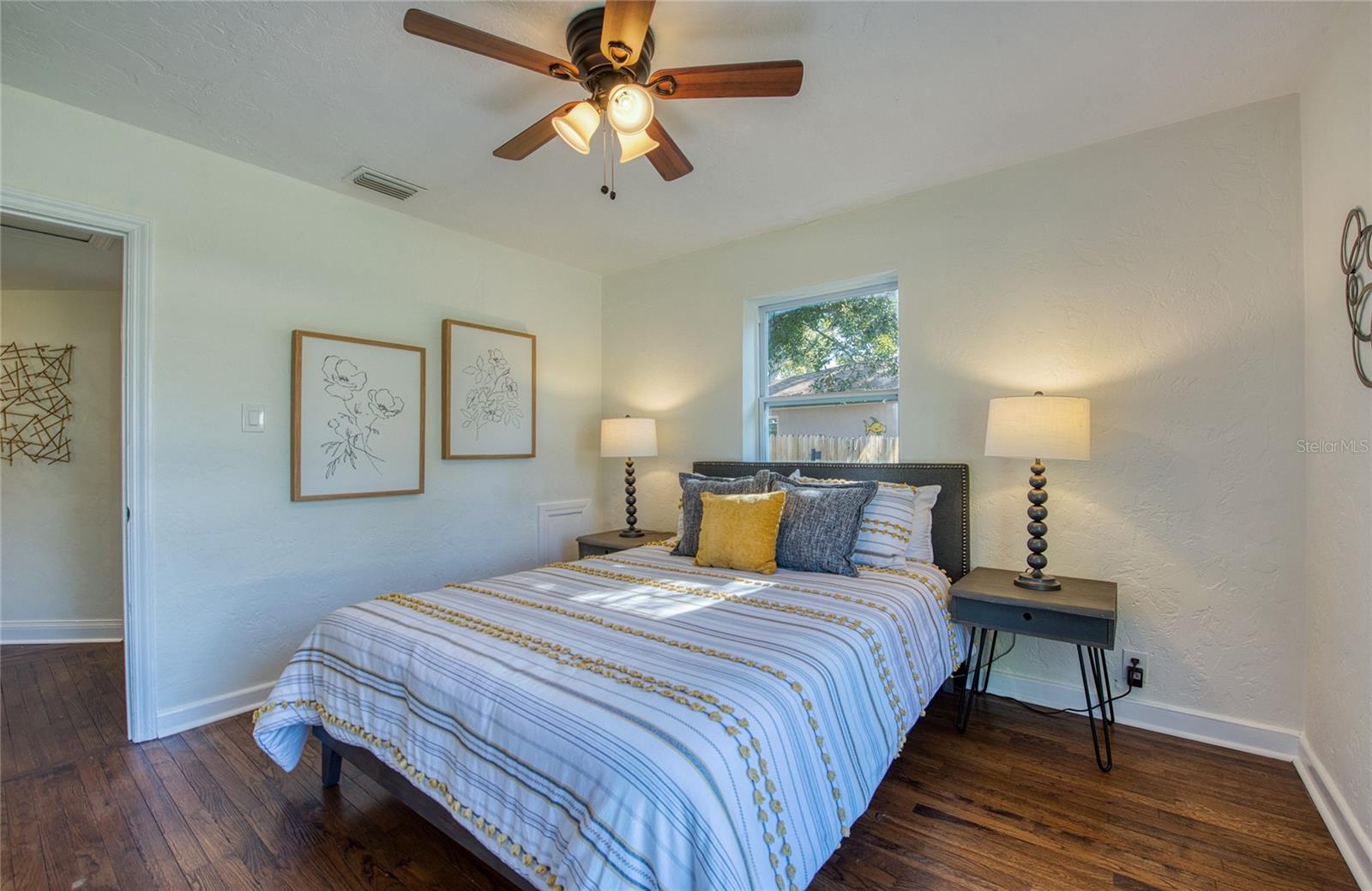 Image 21 of 58 For 1807 23rd Avenue N