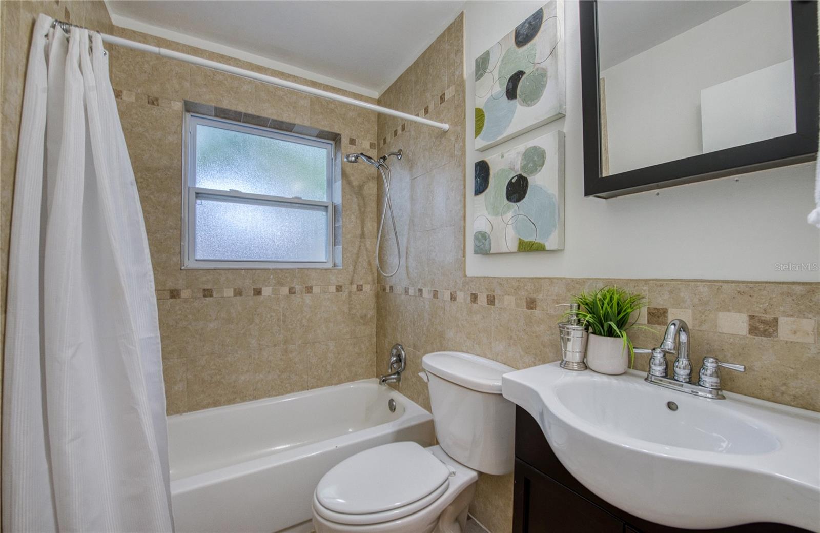 Image 26 of 58 For 1807 23rd Avenue N