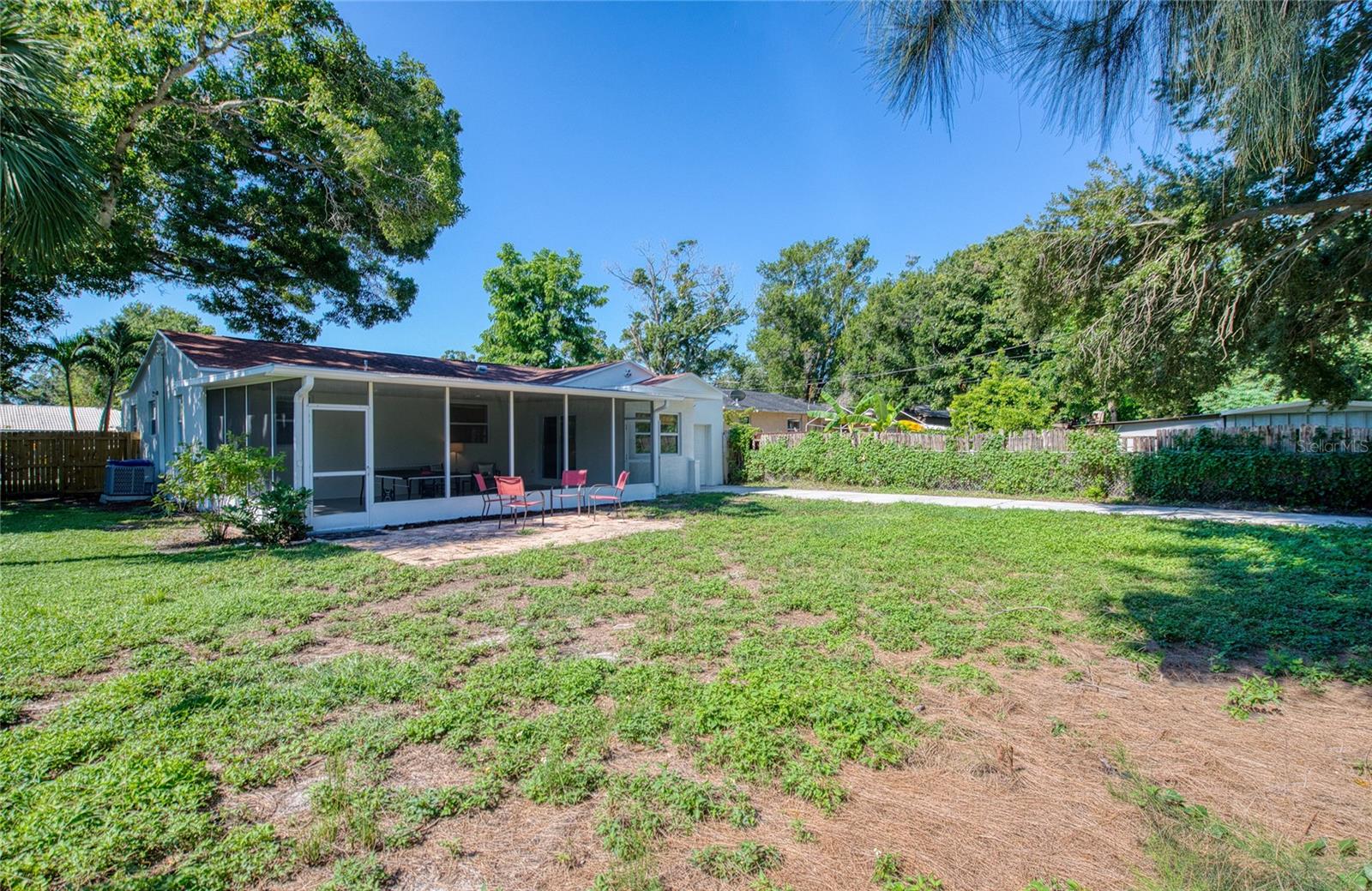 Image 44 of 58 For 1807 23rd Avenue N