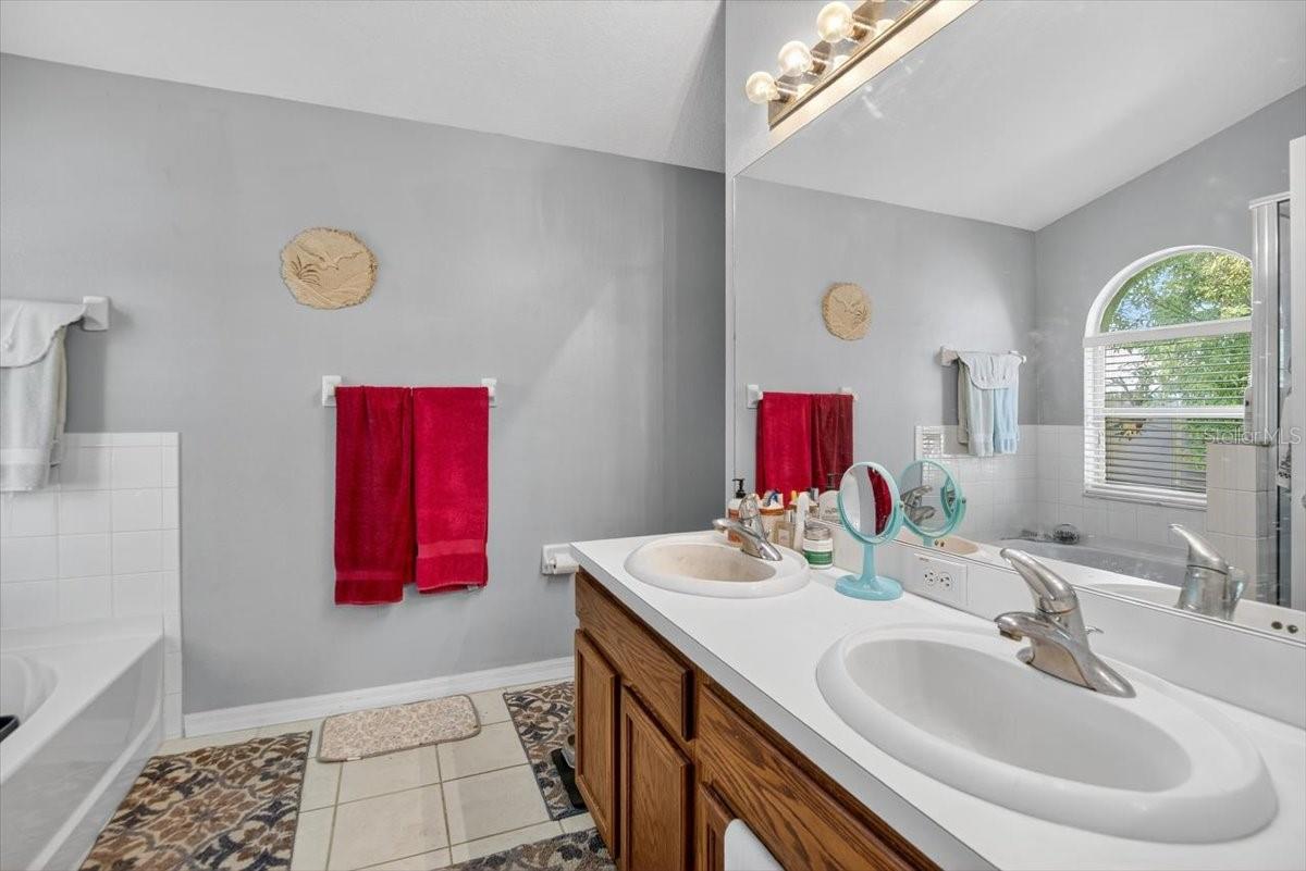 Image 12 of 26 For 12833 Kings Lake Drive