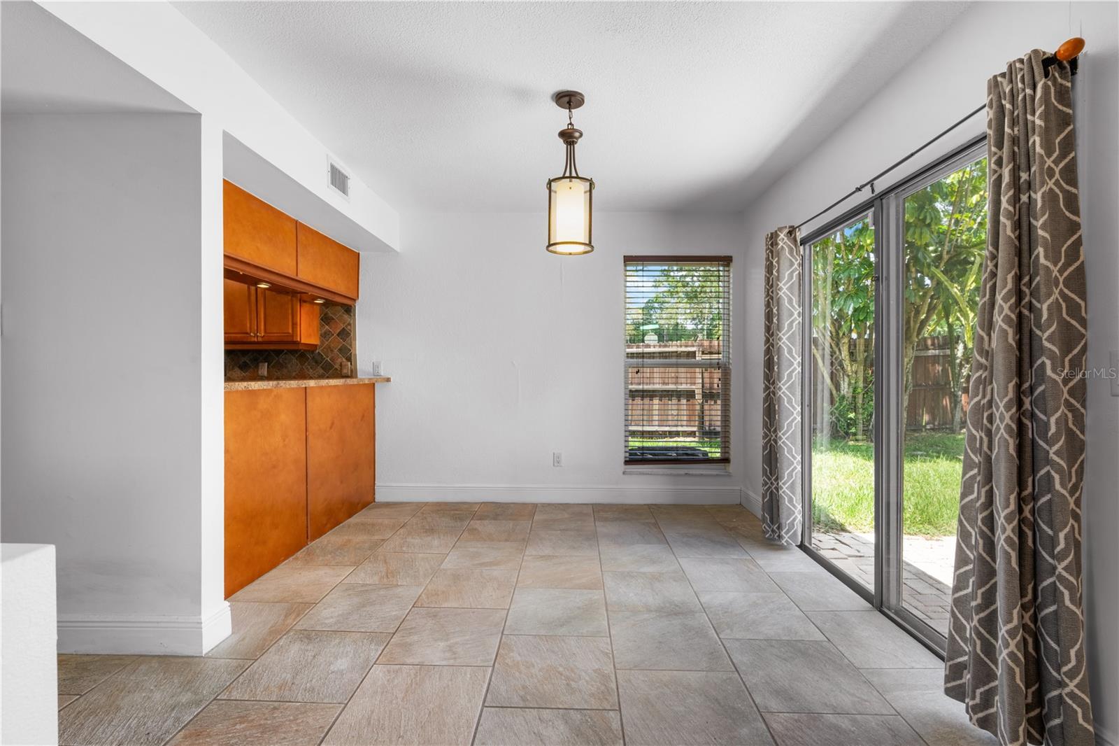 Image 10 of 32 For 7815 River Shore Drive