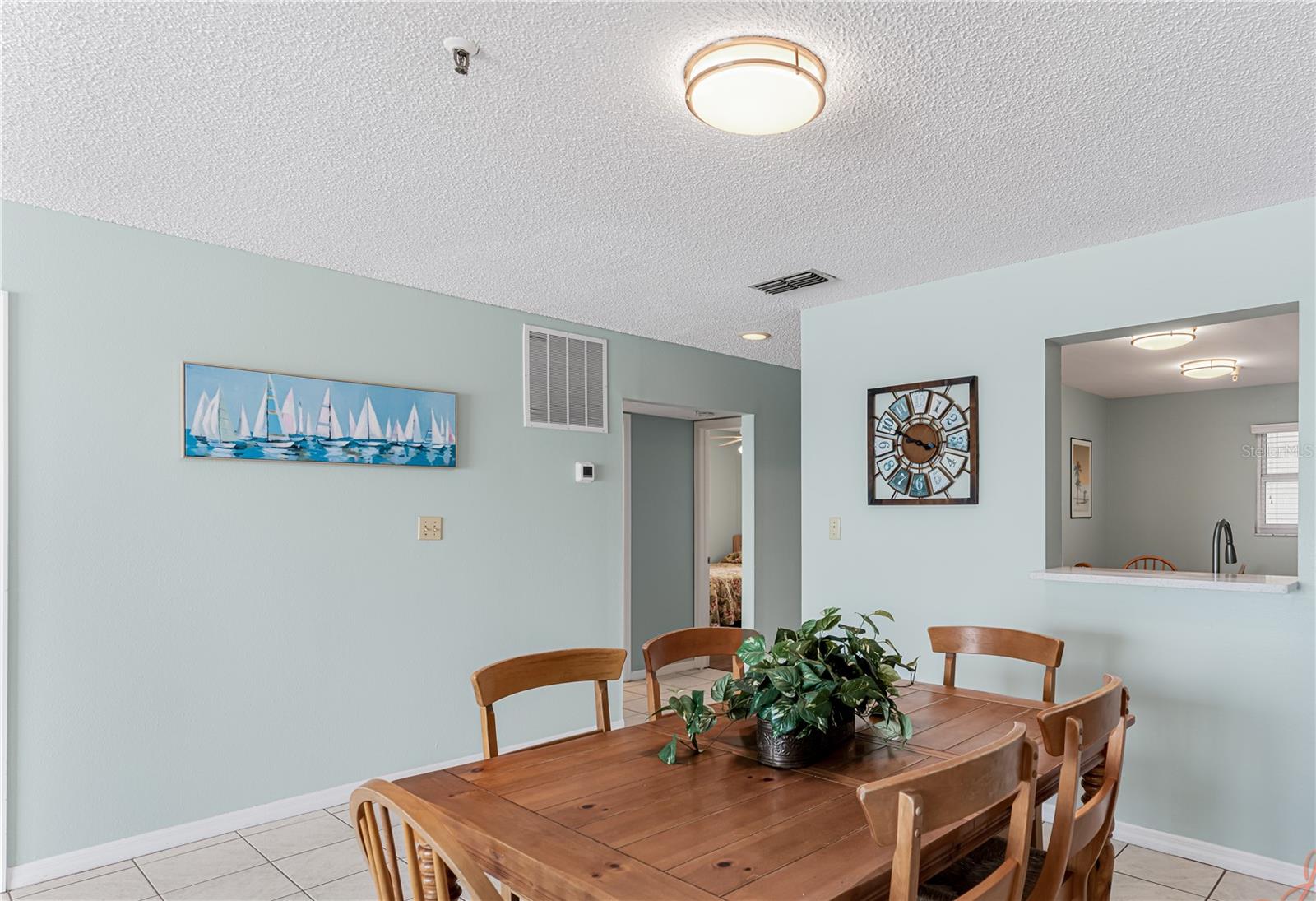 Image 12 of 34 For 13500 Gulf Boulevard 602