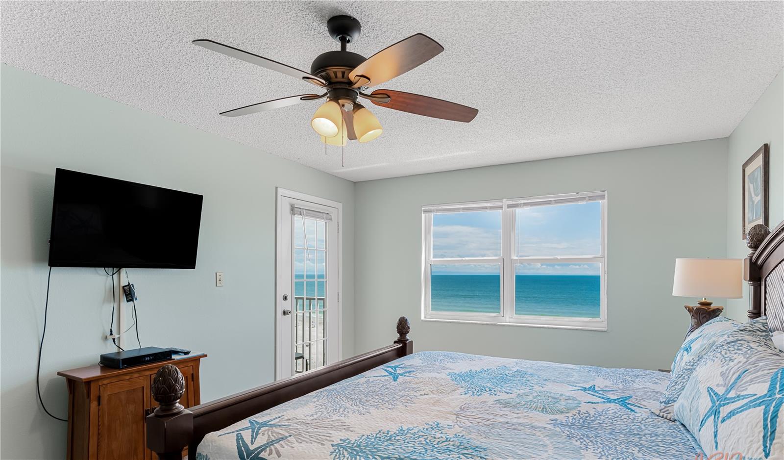Image 18 of 34 For 13500 Gulf Boulevard 602