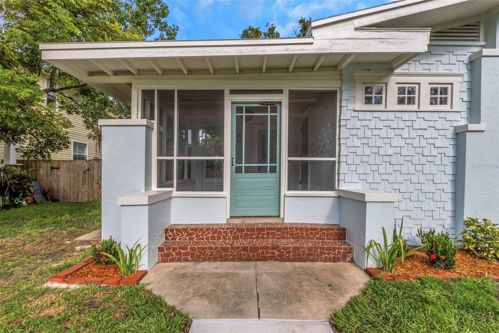 Details for 406 Jefferson Avenue S, OLDSMAR, FL 34677