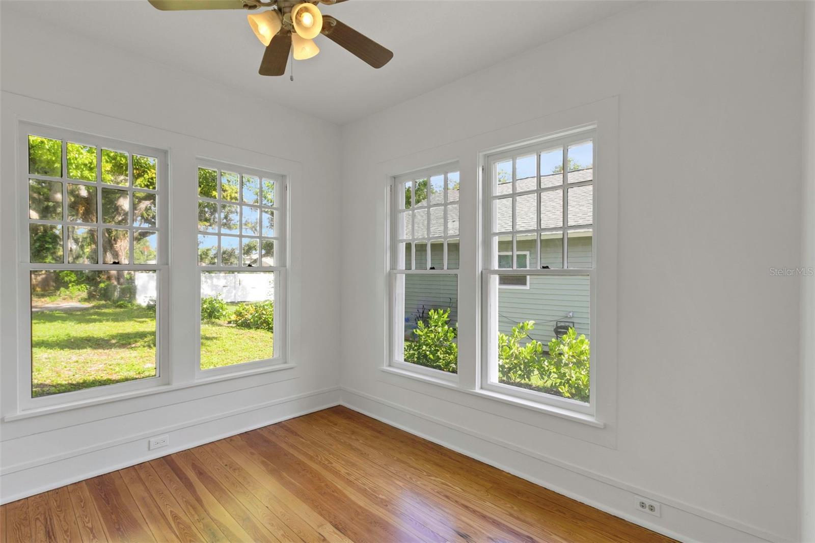 Image 33 of 71 For 406 Jefferson Avenue S