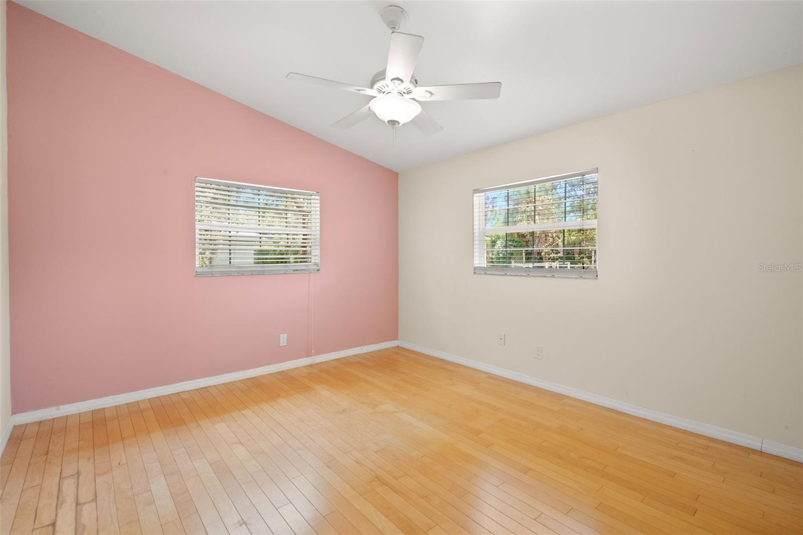 Image 20 of 25 For 5015 Aragon Way S