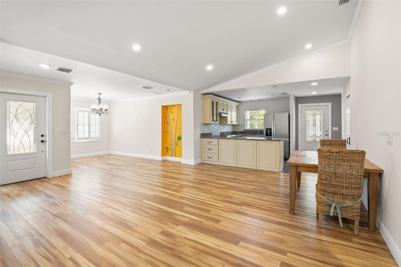 Image 6 of 25 For 5015 Aragon Way S