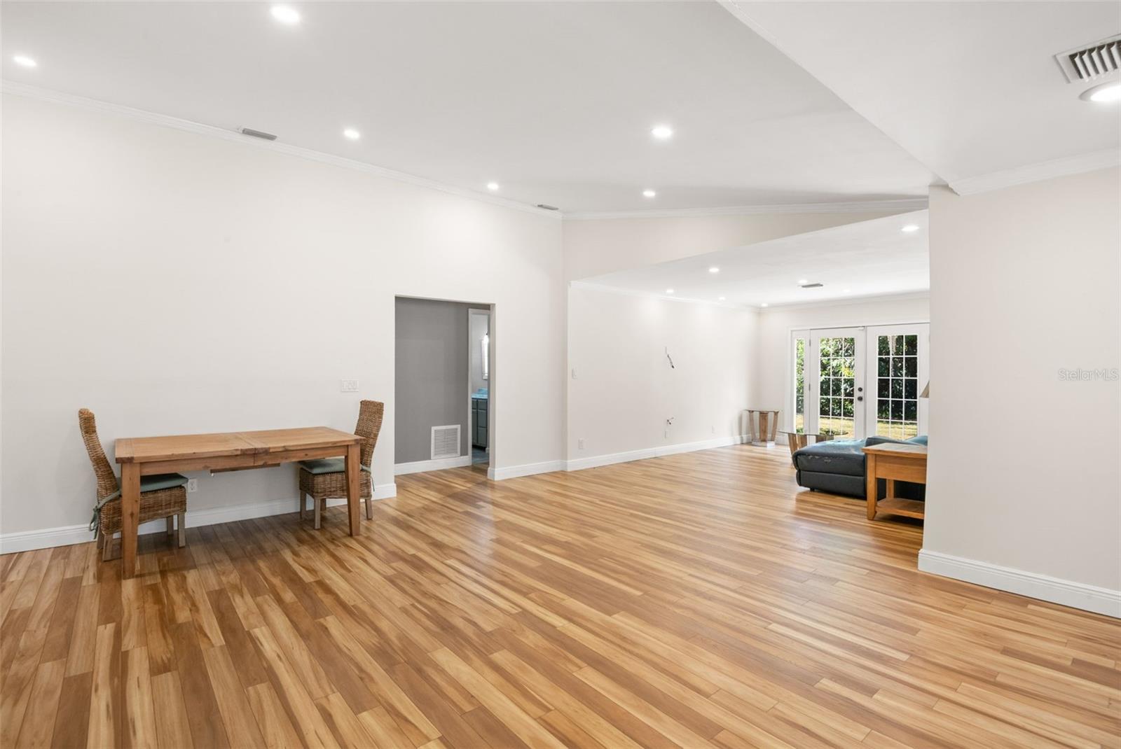 Image 7 of 25 For 5015 Aragon Way S