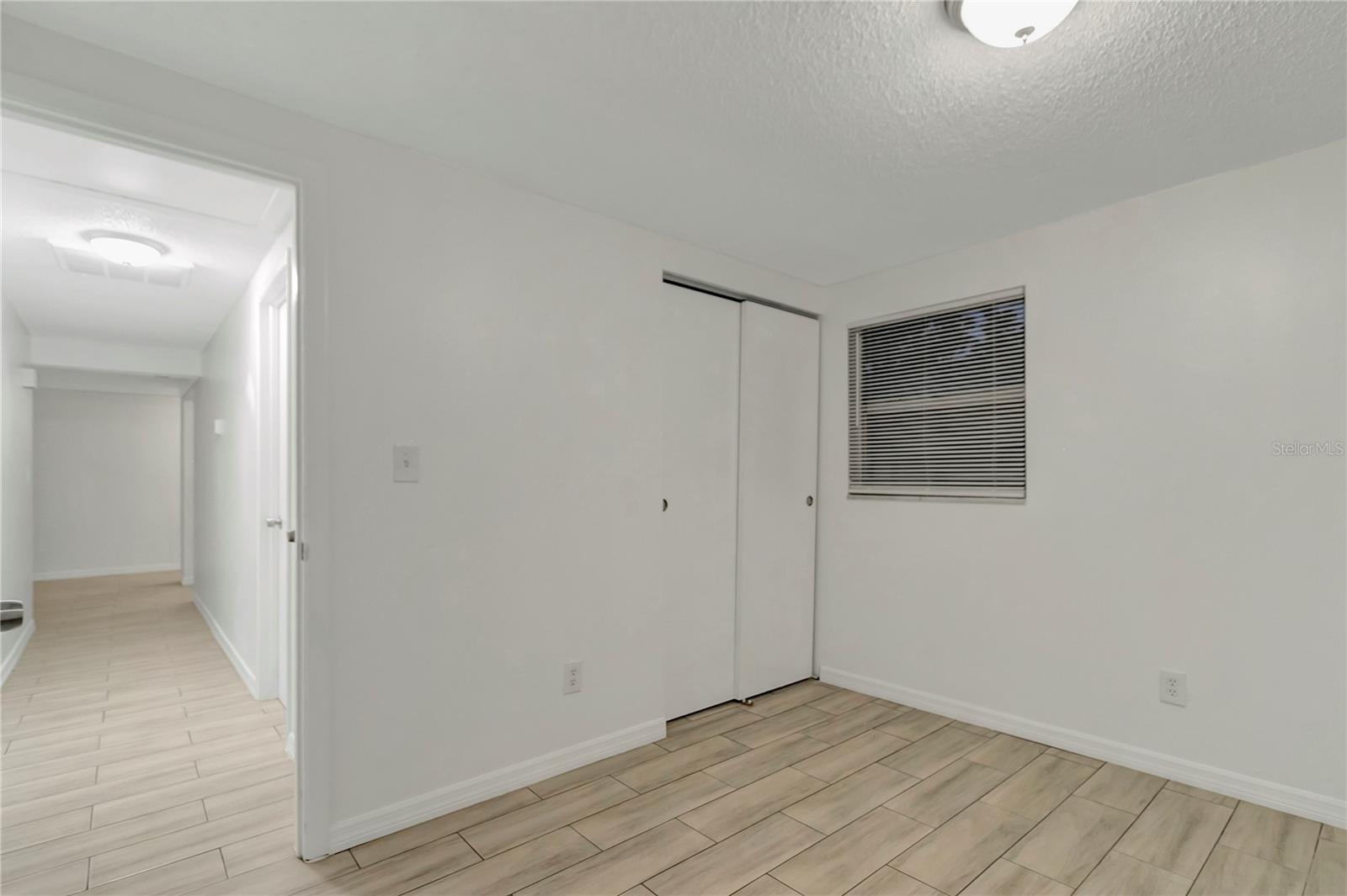 Image 19 of 29 For 3127 Oakley Avenue S