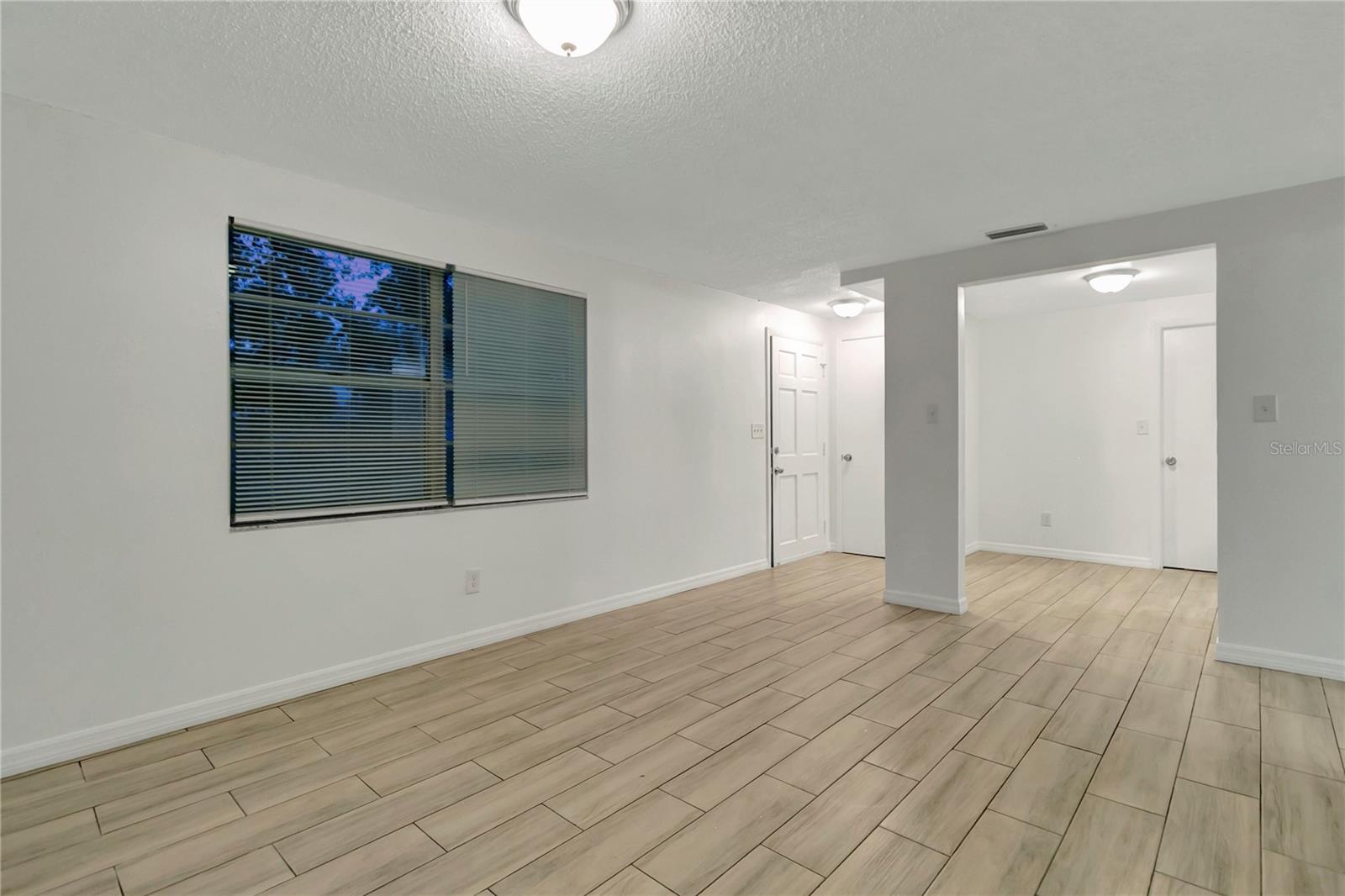 Image 6 of 29 For 3127 Oakley Avenue S