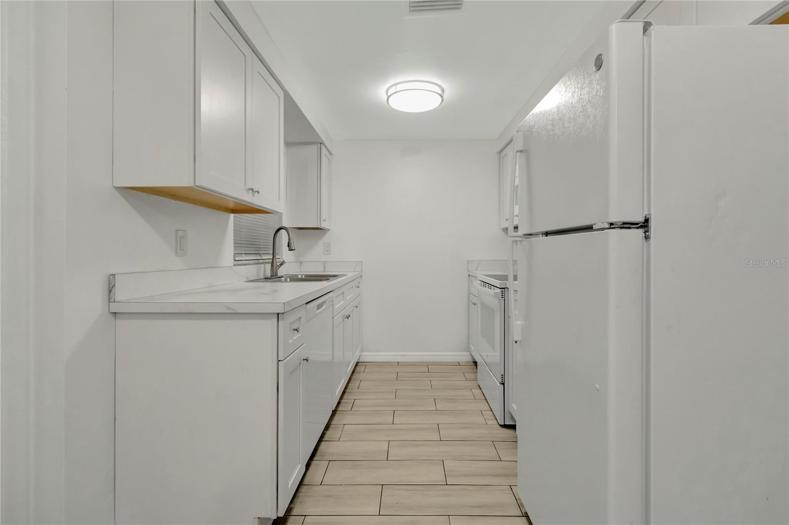 Image 8 of 29 For 3127 Oakley Avenue S