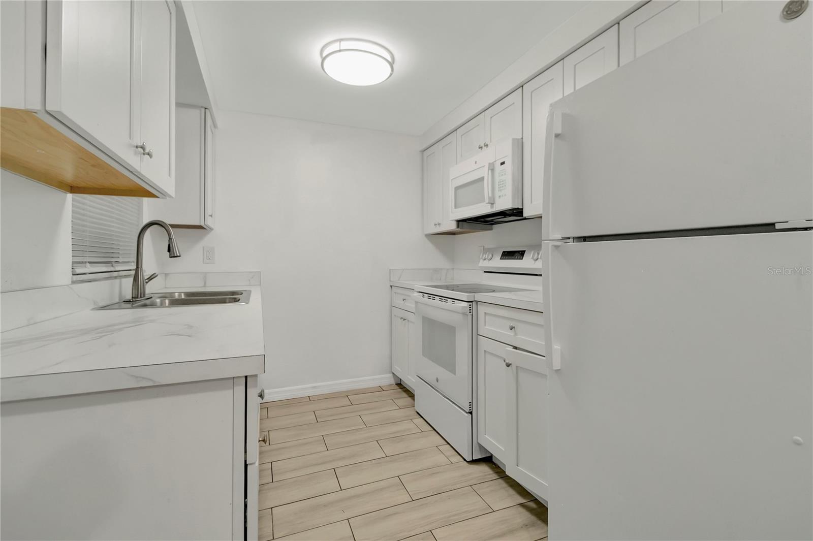 Image 9 of 29 For 3127 Oakley Avenue S