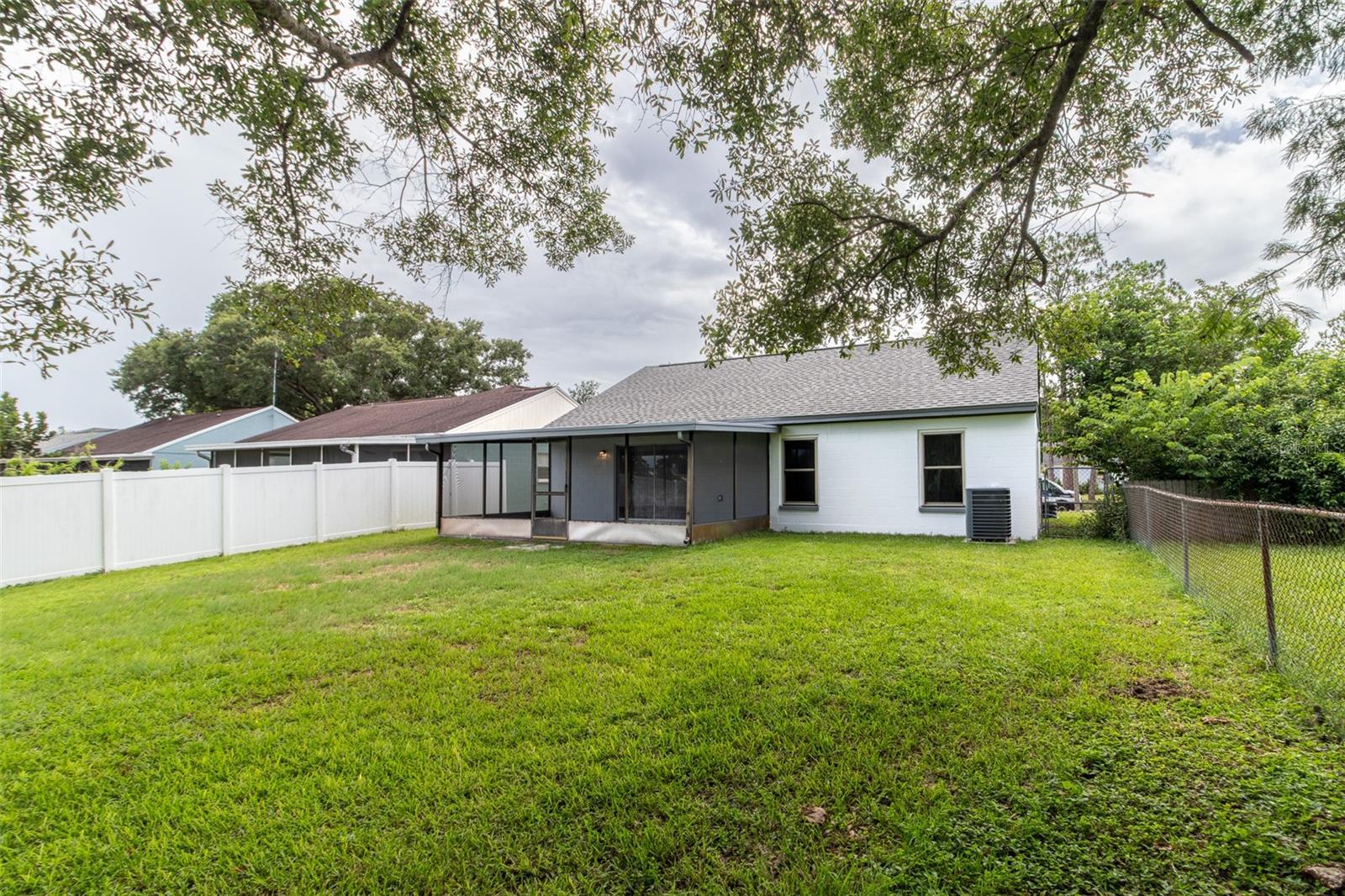 Image 32 of 37 For 8233 Clermont Street