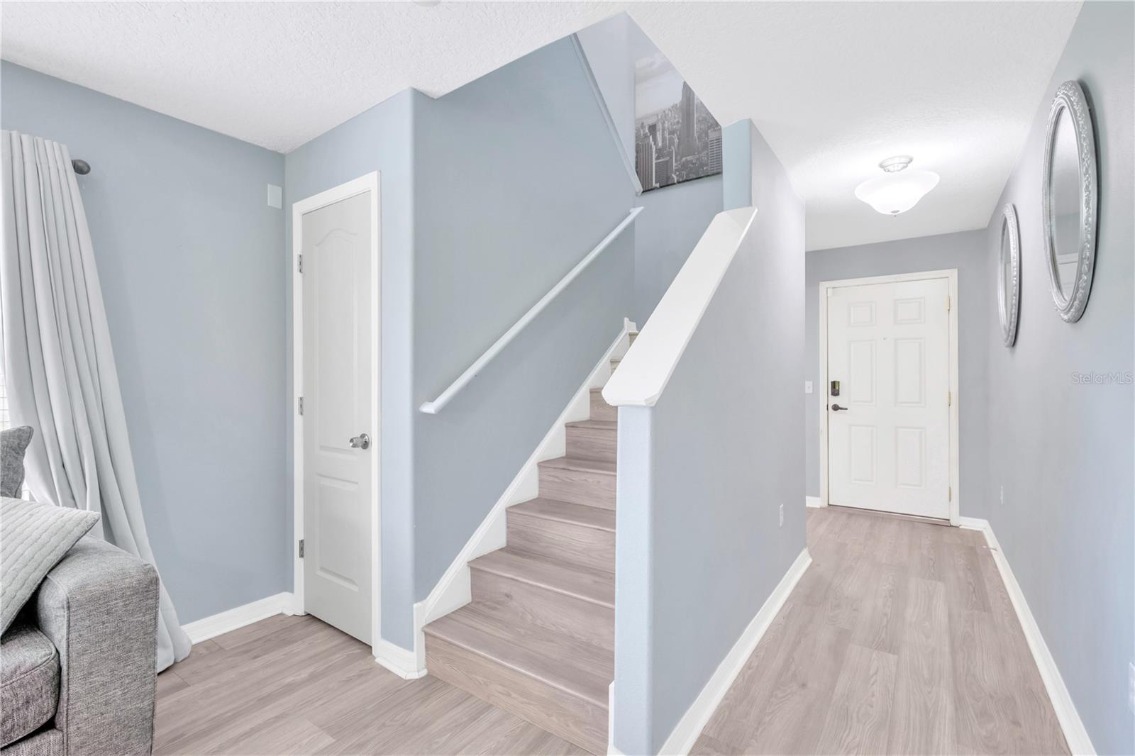 Image 18 of 41 For 10821 Johanna Avenue