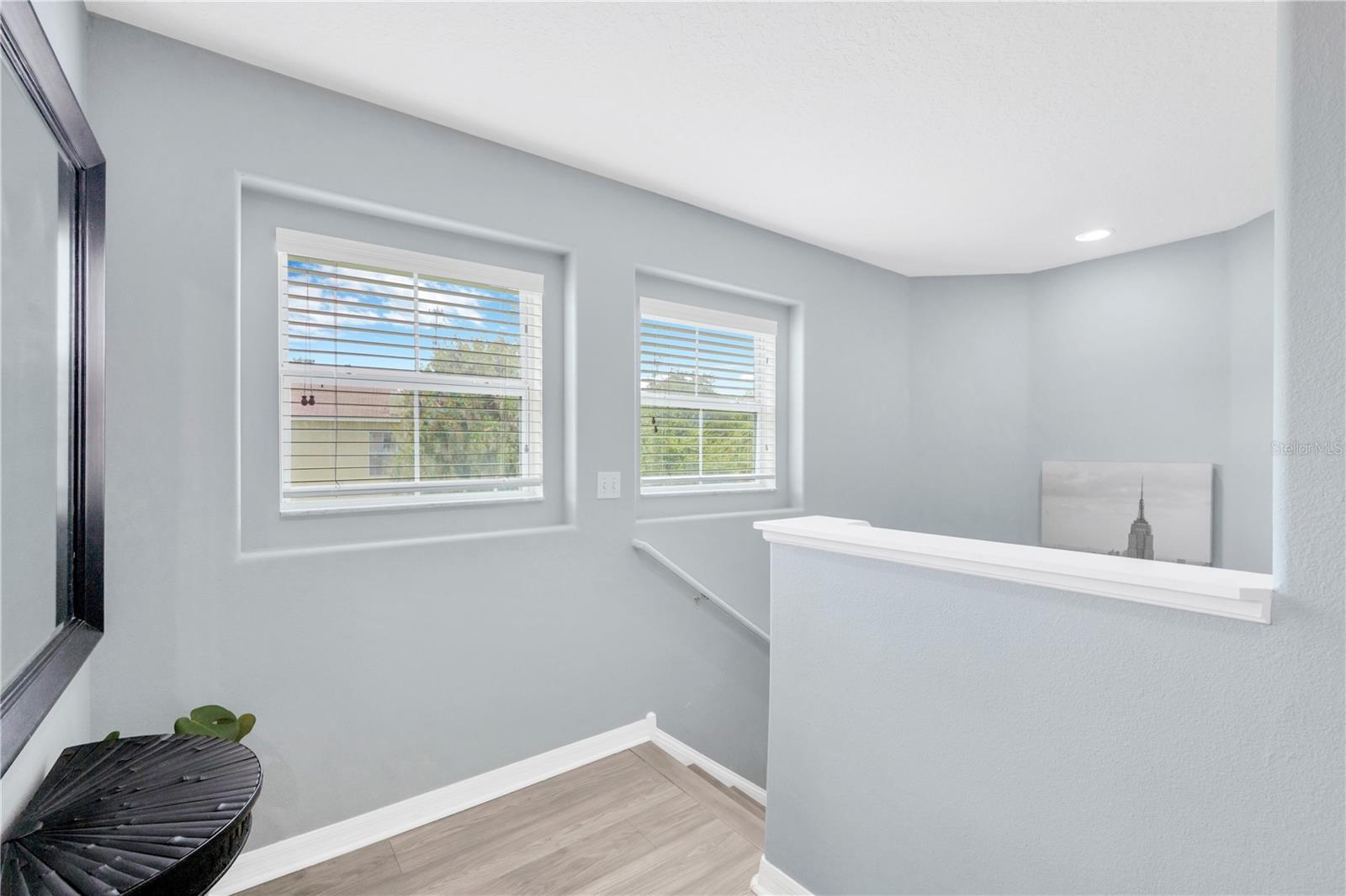 Image 19 of 41 For 10821 Johanna Avenue