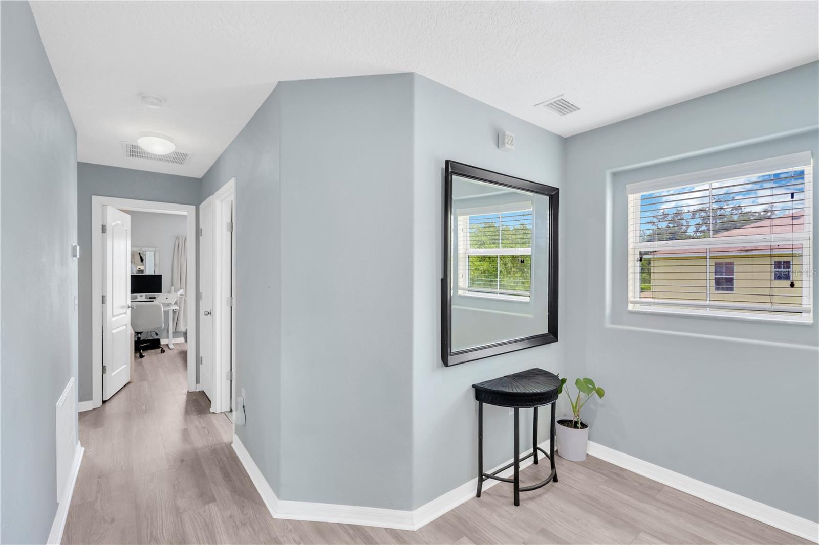 Image 20 of 41 For 10821 Johanna Avenue