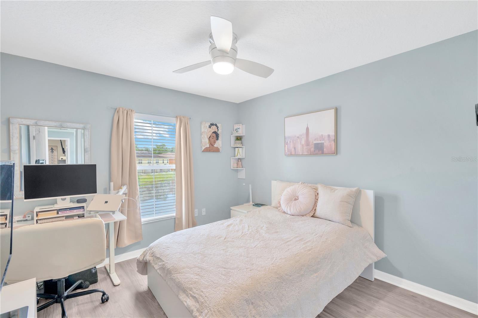 Image 27 of 41 For 10821 Johanna Avenue