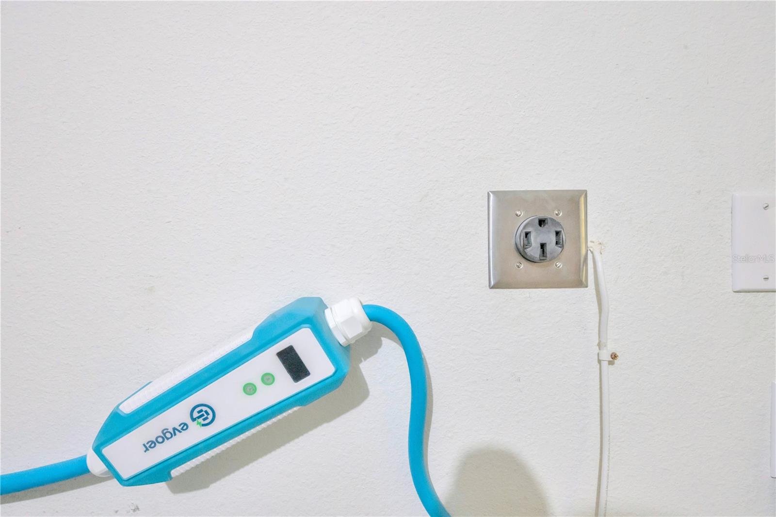 Image 31 of 41 For 10821 Johanna Avenue