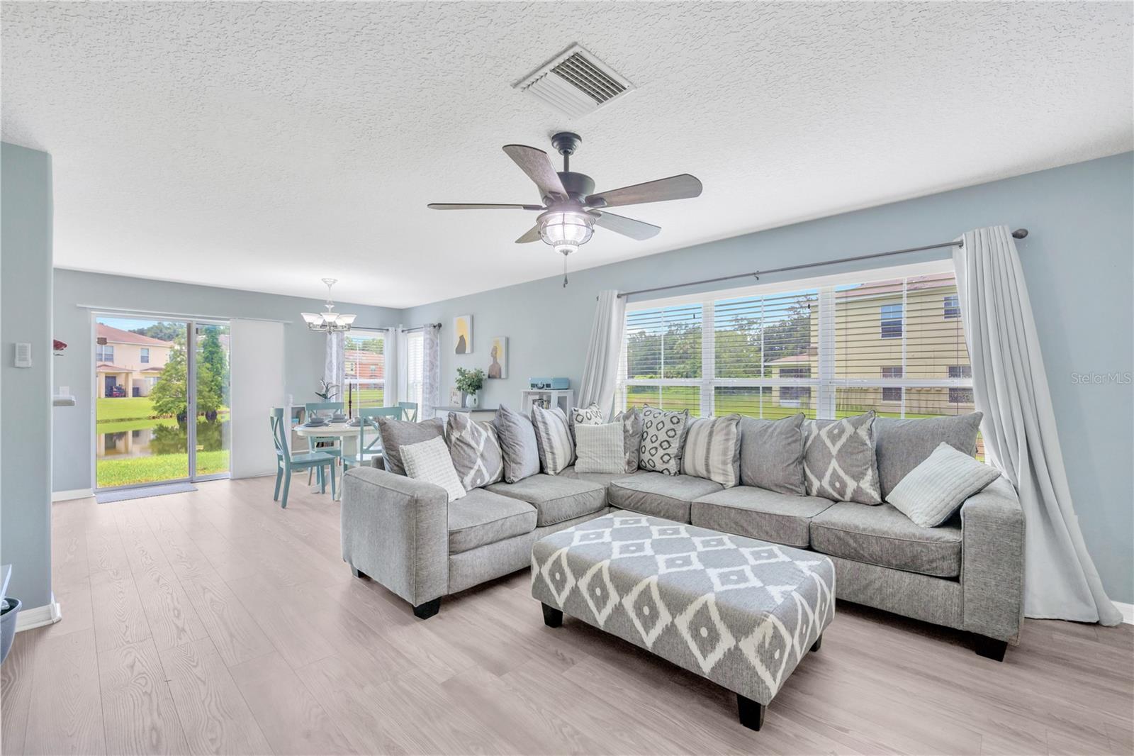 Image 7 of 41 For 10821 Johanna Avenue