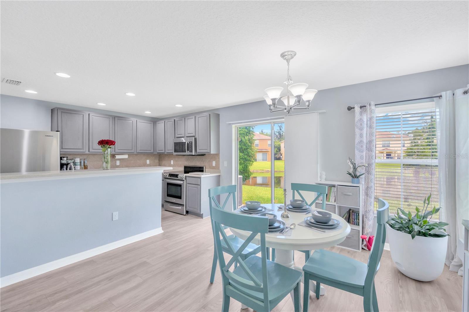 Image 9 of 41 For 10821 Johanna Avenue