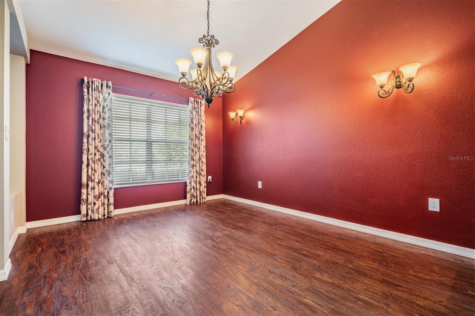 Image 13 of 44 For 2318 Bolger Avenue