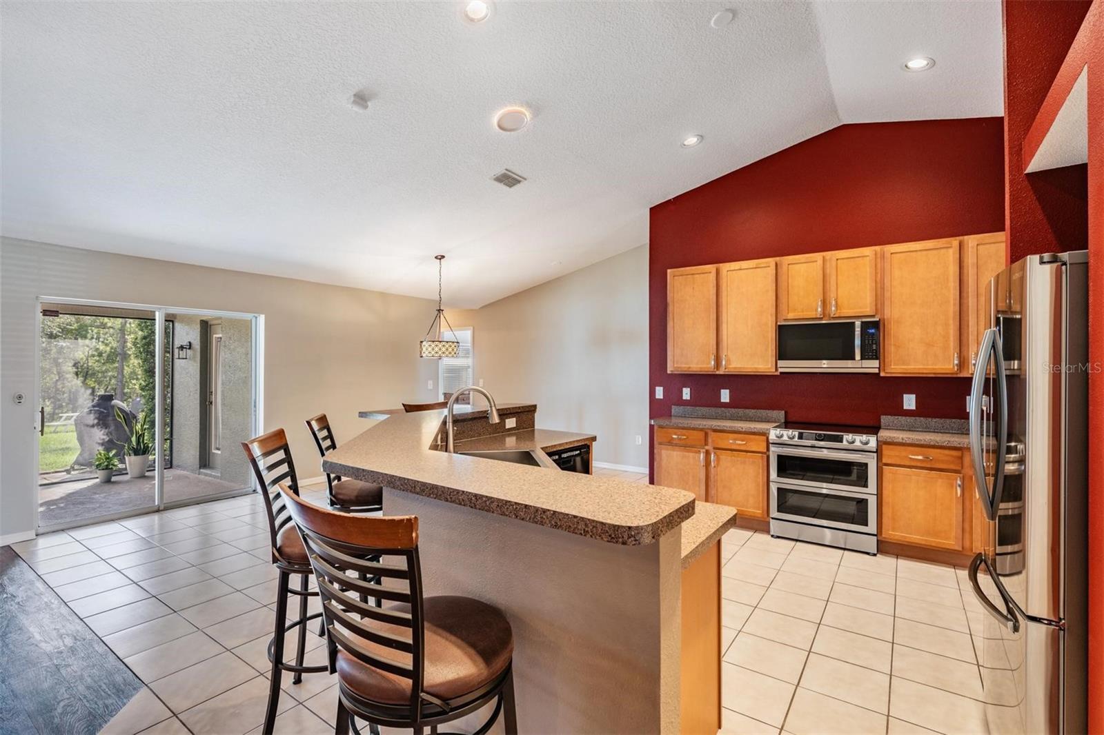 Image 16 of 44 For 2318 Bolger Avenue