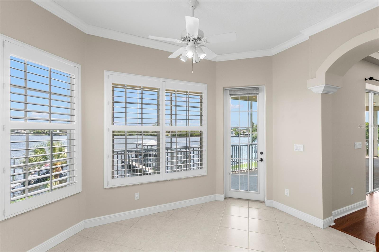 Image 25 of 83 For 636 Bayshore Drive
