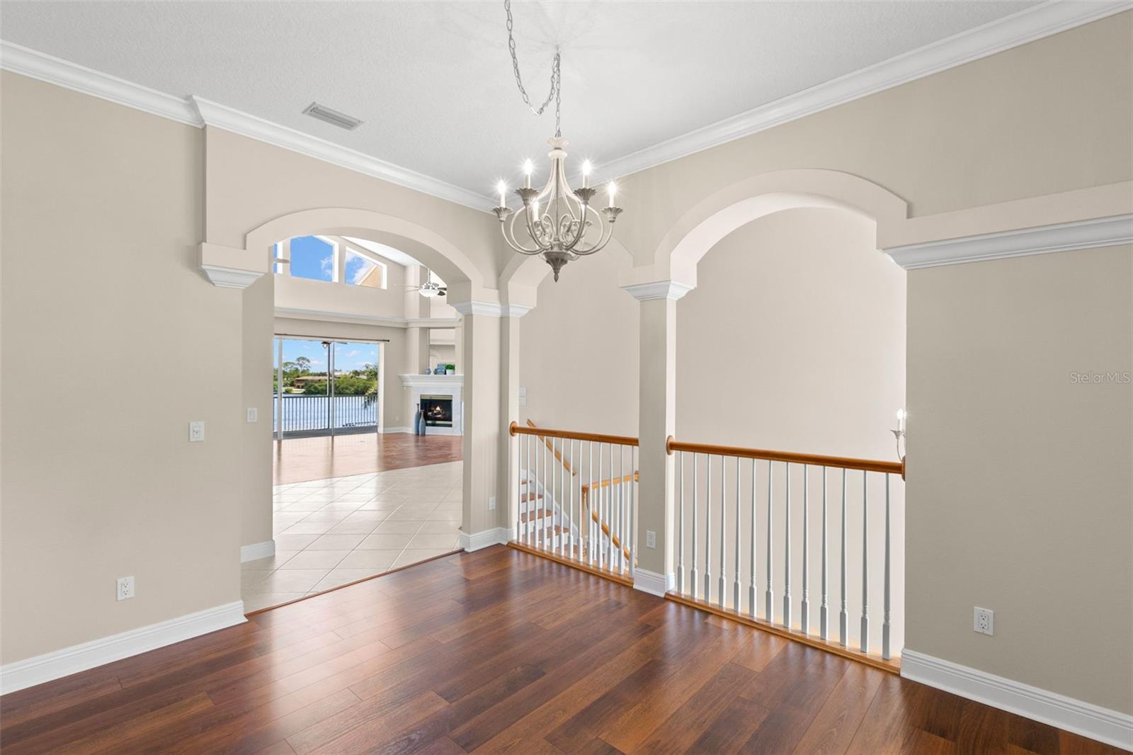 Image 27 of 83 For 636 Bayshore Drive