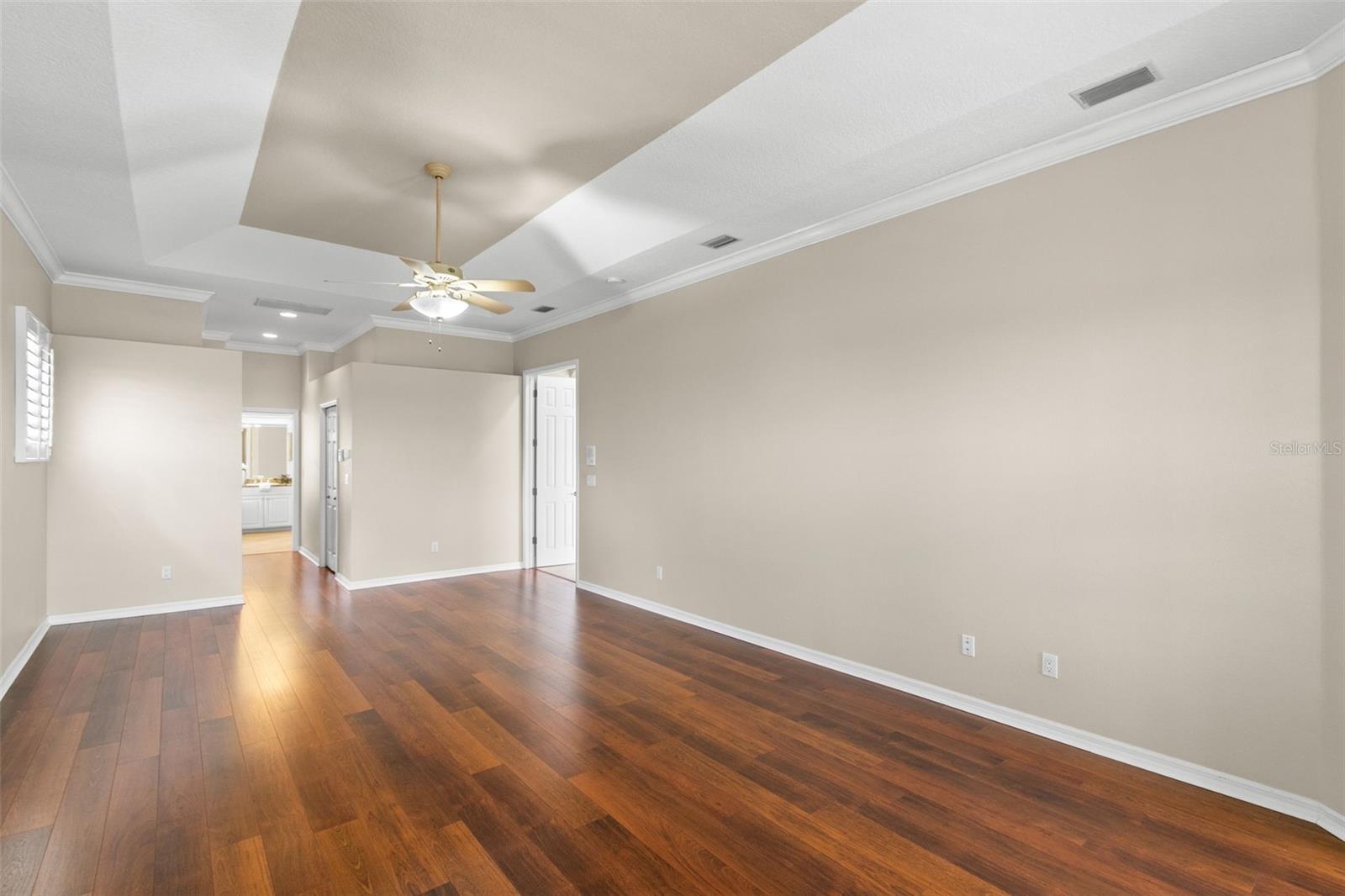 Image 30 of 83 For 636 Bayshore Drive