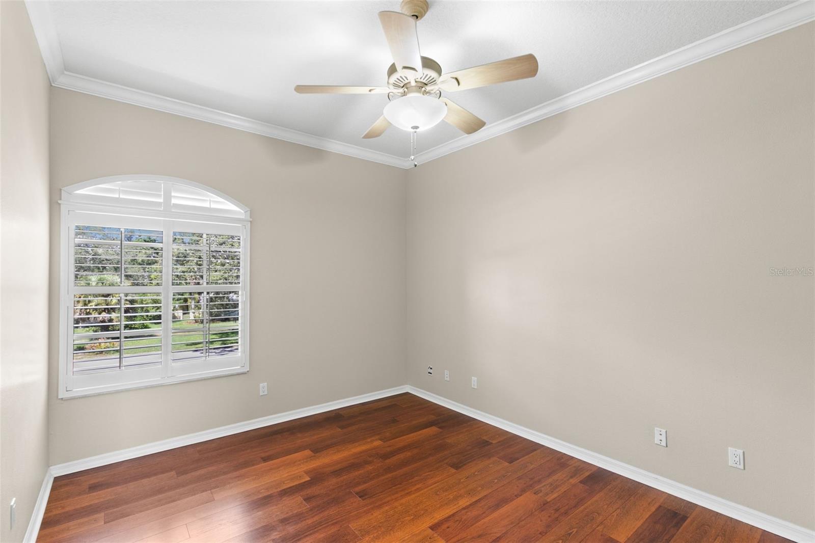 Image 38 of 83 For 636 Bayshore Drive