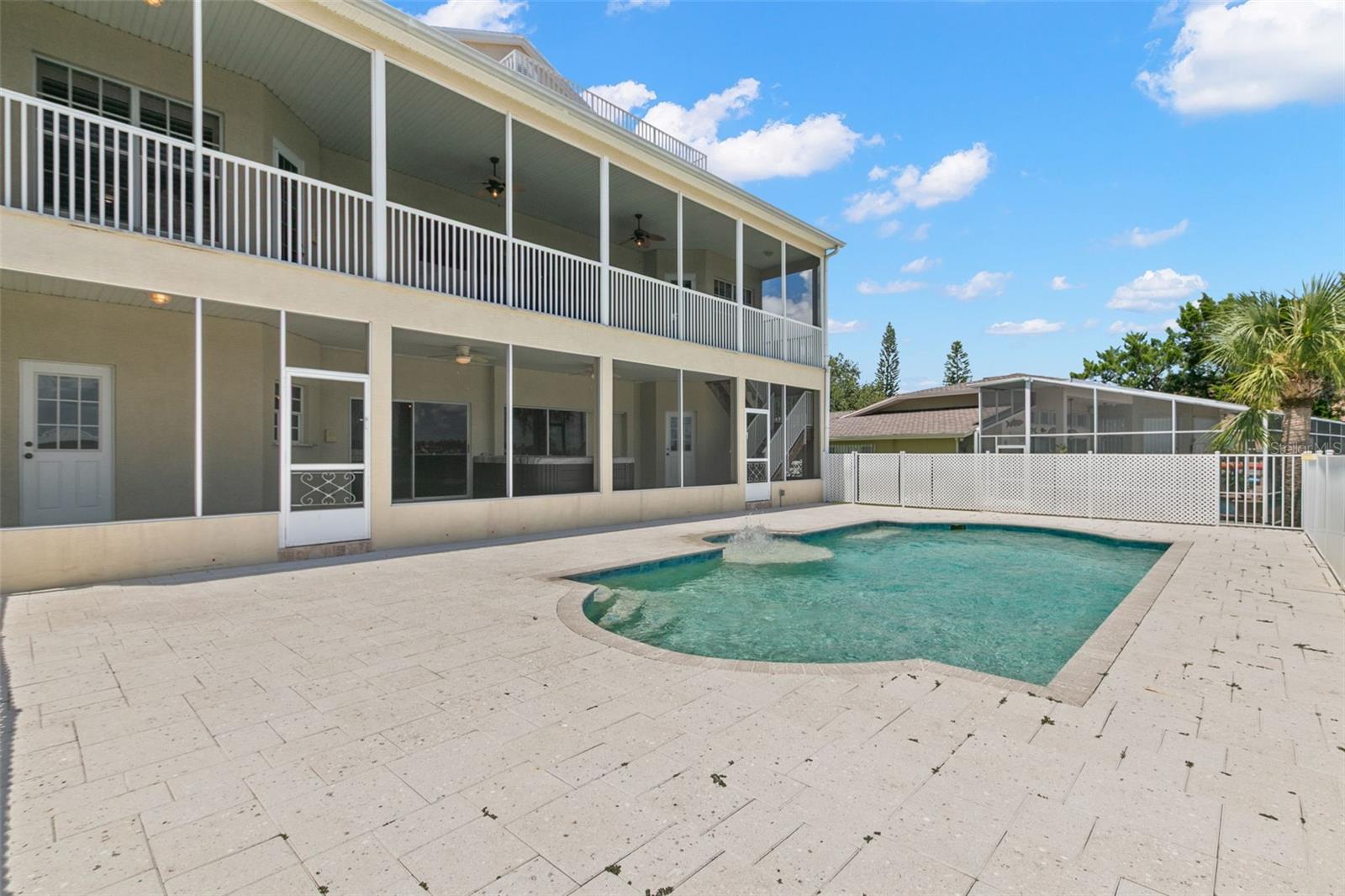 Image 58 of 83 For 636 Bayshore Drive