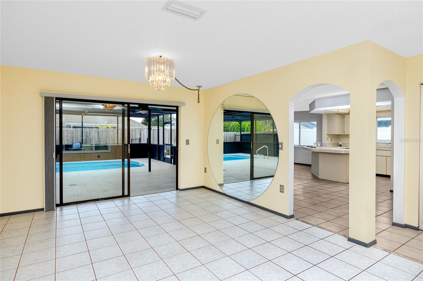 Image 11 of 42 For 1225 Greenlea Drive