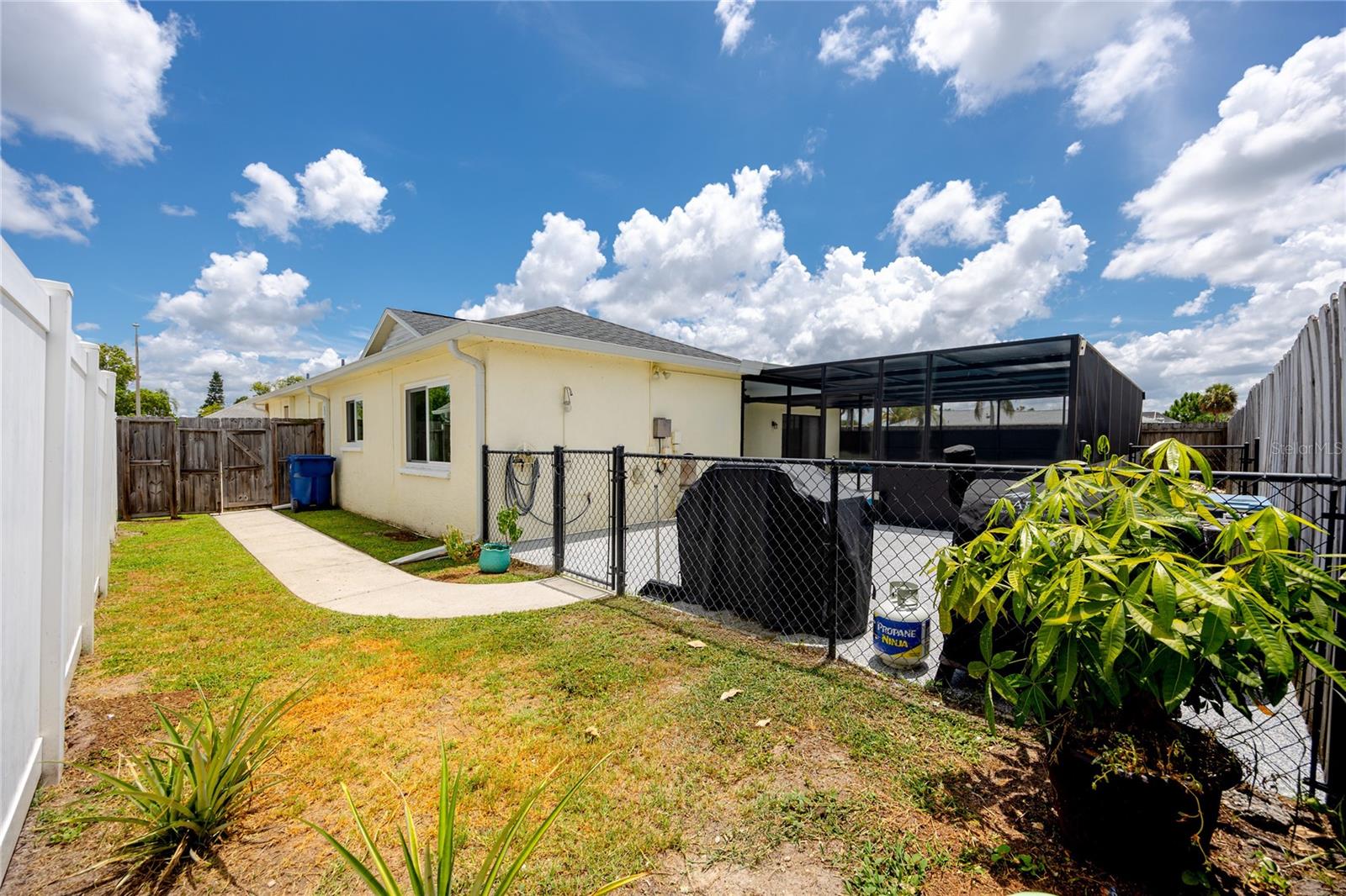 Image 36 of 42 For 1225 Greenlea Drive