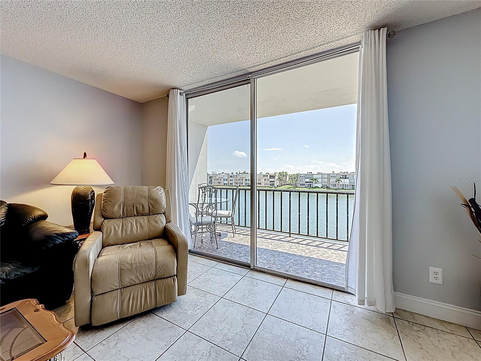 Image 20 of 62 For 7625 Sun Island Drive S 307
