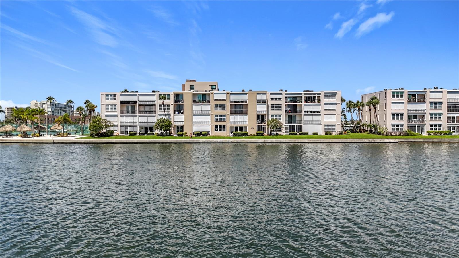 Image 56 of 62 For 7625 Sun Island Drive S 307