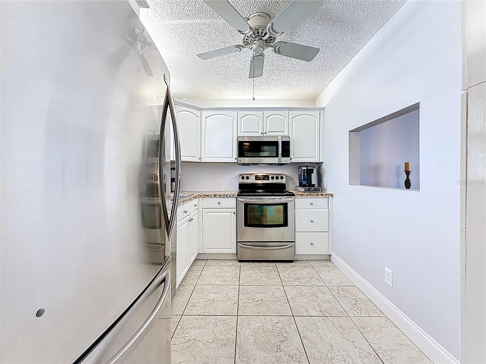Image 7 of 62 For 7625 Sun Island Drive S 307
