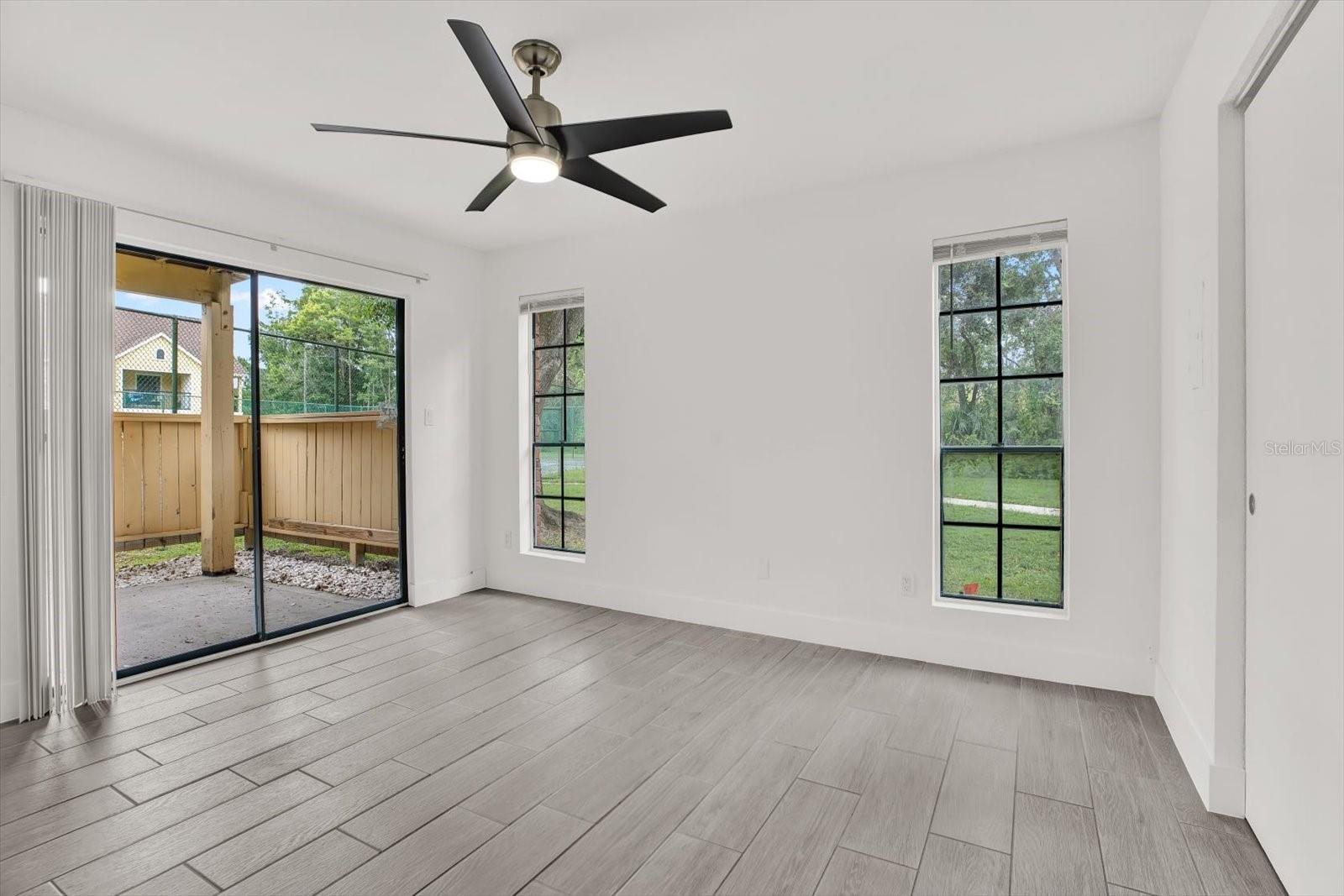 Image 10 of 36 For 8742 Mallard Reserve Drive 103