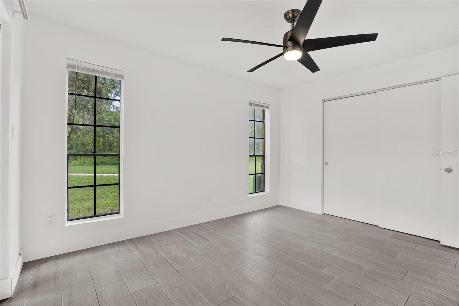 Image 11 of 36 For 8742 Mallard Reserve Drive 103