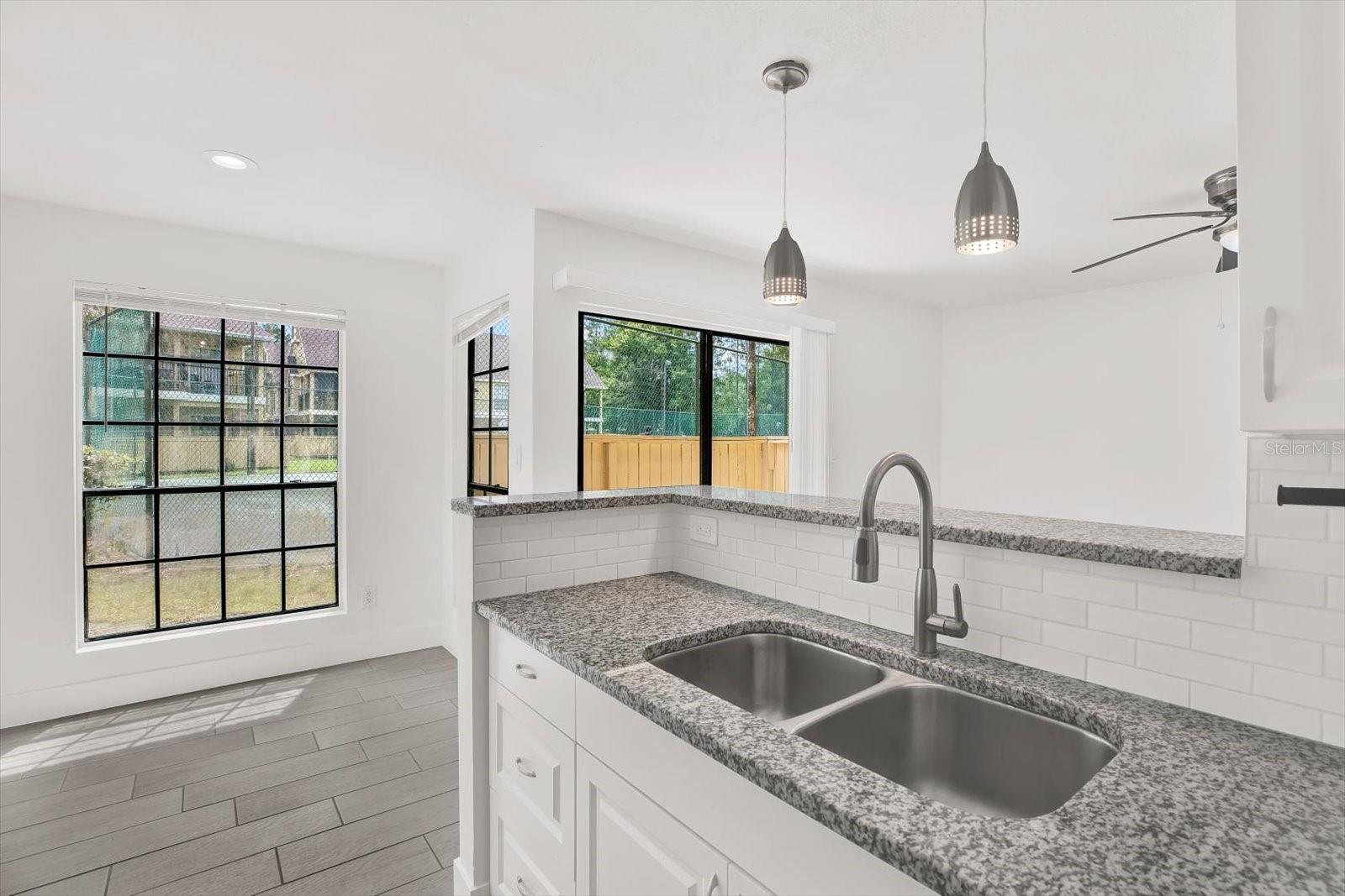 Image 9 of 36 For 8742 Mallard Reserve Drive 103