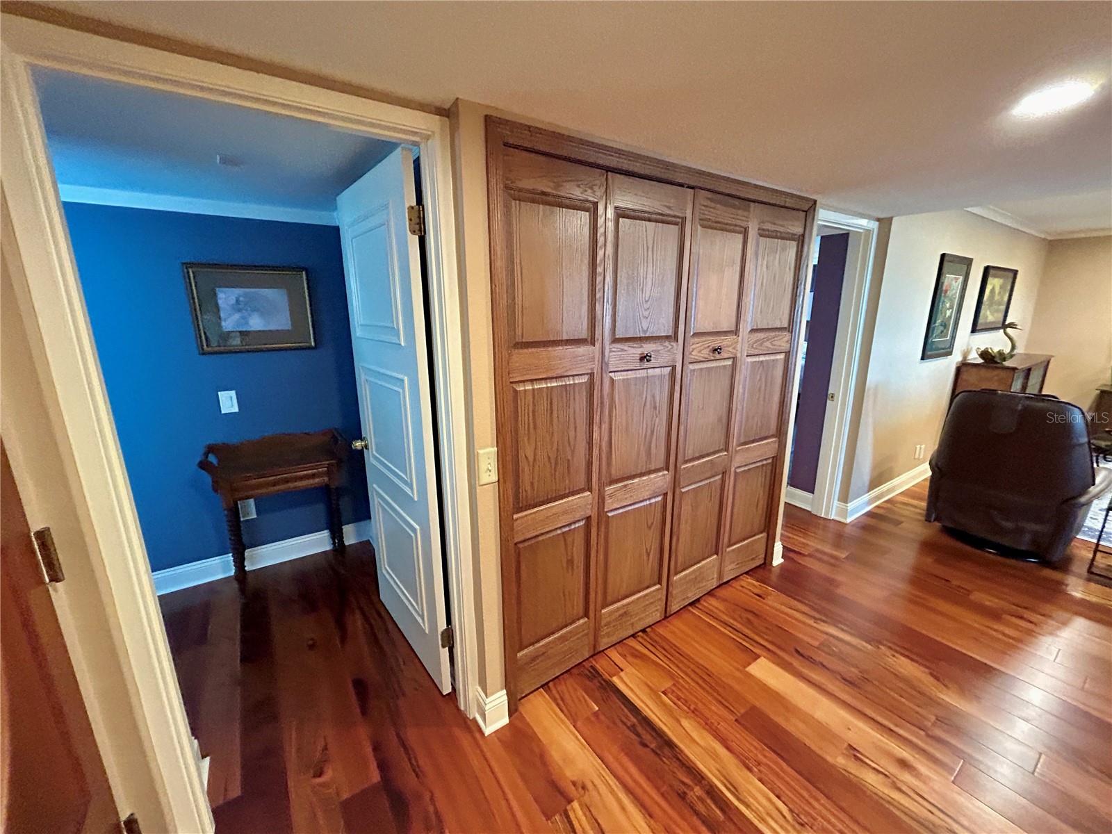 Image 33 of 53 For 5701 Mariner Street 701