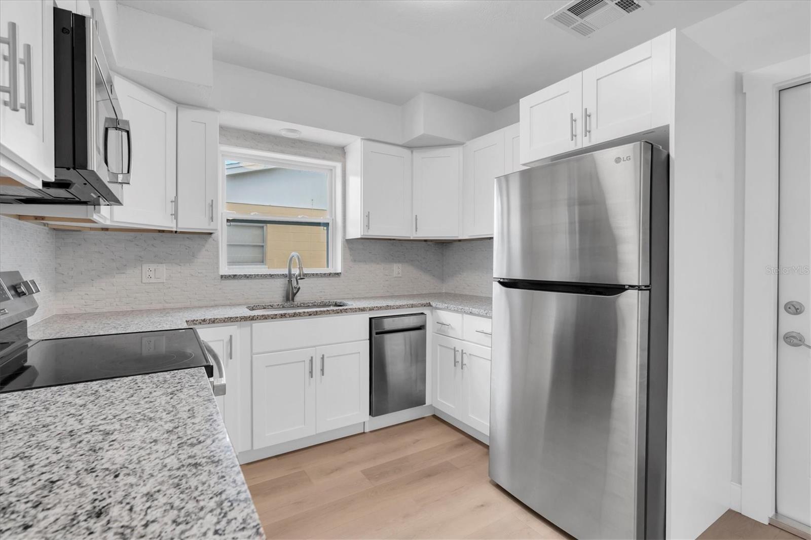 Image 10 of 31 For 4330 72nd Terrace N